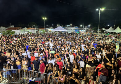 Shows animam festa de 69 anos de Capitão de Campos com grande público